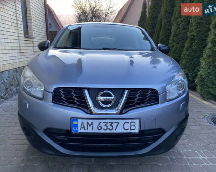 Серый Ниссан Кашкай, объемом двигателя 2 л и пробегом 142 тыс. км за 11800 $, фото 2 на Automoto.ua
