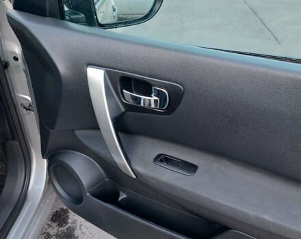 Серый Ниссан Кашкай, объемом двигателя 1.6 л и пробегом 177 тыс. км за 10600 $, фото 20 на Automoto.ua