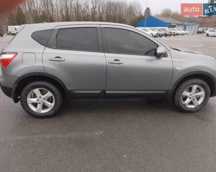 Серый Ниссан Кашкай, объемом двигателя 1.6 л и пробегом 228 тыс. км за 9900 $, фото 5 на Automoto.ua