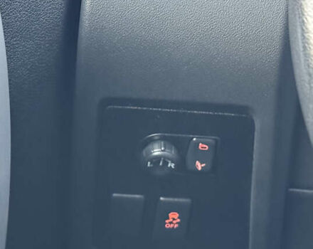 Серый Ниссан Кашкай, объемом двигателя 2 л и пробегом 242 тыс. км за 12550 $, фото 44 на Automoto.ua