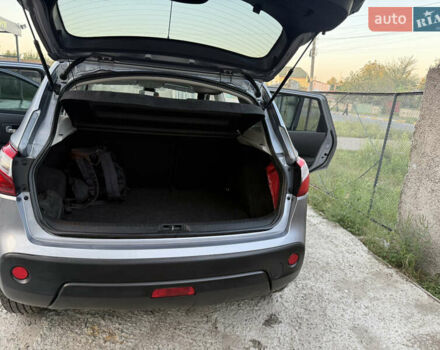 Серый Ниссан Кашкай, объемом двигателя 1.5 л и пробегом 220 тыс. км за 11200 $, фото 2 на Automoto.ua