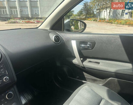 Серый Ниссан Кашкай, объемом двигателя 1.5 л и пробегом 230 тыс. км за 9900 $, фото 48 на Automoto.ua