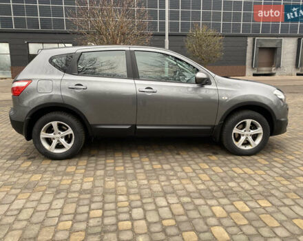 Серый Ниссан Кашкай, объемом двигателя 1.6 л и пробегом 195 тыс. км за 10600 $, фото 6 на Automoto.ua