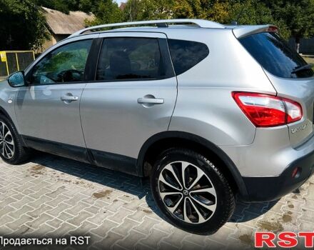 Серый Ниссан Кашкай, объемом двигателя 1.5 л и пробегом 215 тыс. км за 10500 $, фото 2 на Automoto.ua