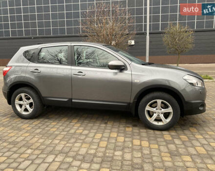 Серый Ниссан Кашкай, объемом двигателя 1.6 л и пробегом 195 тыс. км за 10600 $, фото 5 на Automoto.ua