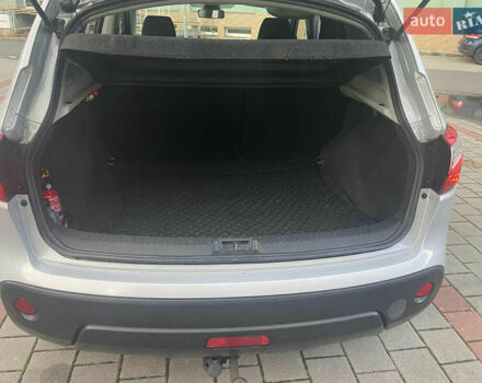 Сірий Ніссан Кашкай, об'ємом двигуна 1.6 л та пробігом 258 тис. км за 12000 $, фото 9 на Automoto.ua