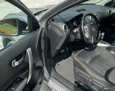 Серый Ниссан Кашкай, объемом двигателя 2 л и пробегом 268 тыс. км за 9333 $, фото 4 на Automoto.ua