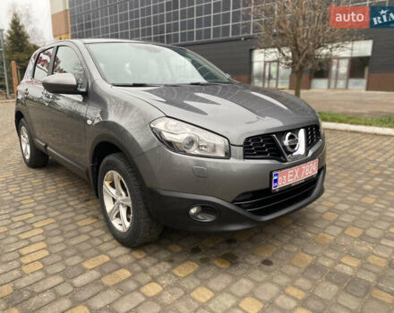 Серый Ниссан Кашкай, объемом двигателя 1.6 л и пробегом 195 тыс. км за 10600 $, фото 3 на Automoto.ua