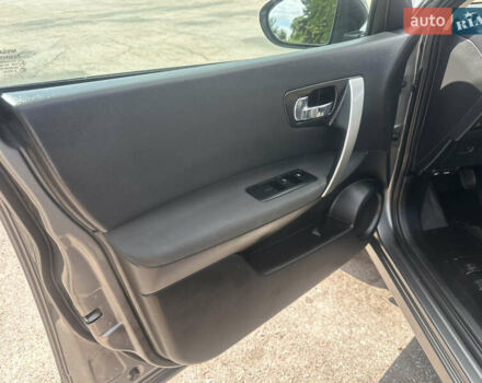 Серый Ниссан Кашкай, объемом двигателя 1.5 л и пробегом 230 тыс. км за 9900 $, фото 44 на Automoto.ua