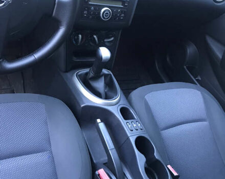 Серый Ниссан Кашкай, объемом двигателя 1.6 л и пробегом 285 тыс. км за 7999 $, фото 14 на Automoto.ua