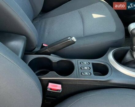 Серый Ниссан Кашкай, объемом двигателя 1.6 л и пробегом 144 тыс. км за 10990 $, фото 17 на Automoto.ua