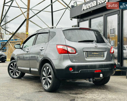 Сірий Ніссан Кашкай, об'ємом двигуна 2 л та пробігом 210 тис. км за 13200 $, фото 3 на Automoto.ua