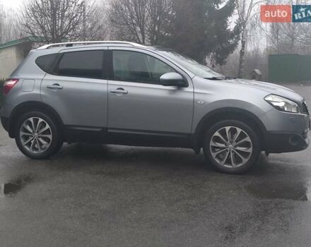 Серый Ниссан Кашкай, объемом двигателя 1.6 л и пробегом 213 тыс. км за 9950 $, фото 8 на Automoto.ua