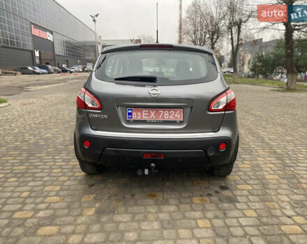 Серый Ниссан Кашкай, объемом двигателя 1.6 л и пробегом 195 тыс. км за 10600 $, фото 9 на Automoto.ua