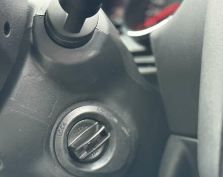 Серый Ниссан Кашкай, объемом двигателя 2 л и пробегом 253 тыс. км за 11750 $, фото 44 на Automoto.ua