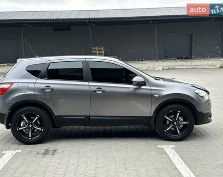 Серый Ниссан Кашкай, объемом двигателя 1.46 л и пробегом 293 тыс. км за 9500 $, фото 1 на Automoto.ua