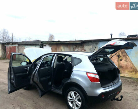 Серый Ниссан Кашкай, объемом двигателя 1.5 л и пробегом 225 тыс. км за 11699 $, фото 70 на Automoto.ua