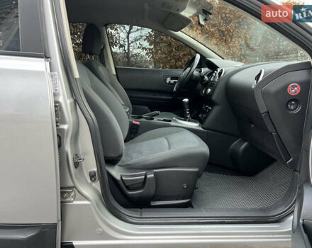 Серый Ниссан Кашкай, объемом двигателя 1.5 л и пробегом 271 тыс. км за 8750 $, фото 54 на Automoto.ua