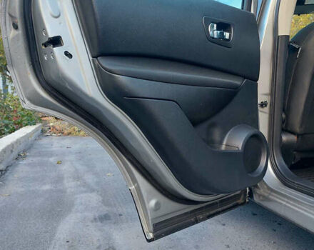 Серый Ниссан Кашкай, объемом двигателя 1.6 л и пробегом 177 тыс. км за 10600 $, фото 25 на Automoto.ua