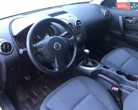 Серый Ниссан Кашкай, объемом двигателя 1.6 л и пробегом 285 тыс. км за 7999 $, фото 13 на Automoto.ua