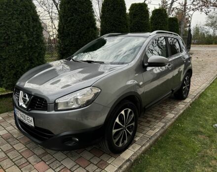 Серый Ниссан Кашкай, объемом двигателя 1.5 л и пробегом 210 тыс. км за 10500 $, фото 2 на Automoto.ua