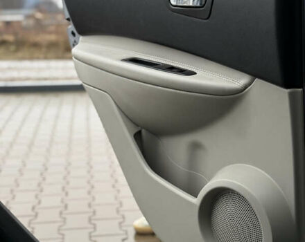 Серый Ниссан Кашкай, объемом двигателя 2 л и пробегом 253 тыс. км за 11750 $, фото 74 на Automoto.ua