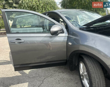 Серый Ниссан Кашкай, объемом двигателя 1.5 л и пробегом 230 тыс. км за 9900 $, фото 28 на Automoto.ua