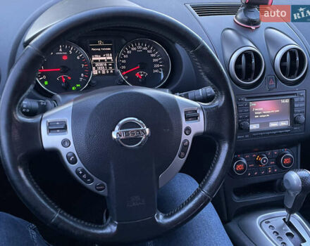 Сірий Ніссан Кашкай, об'ємом двигуна 2 л та пробігом 200 тис. км за 10450 $, фото 27 на Automoto.ua