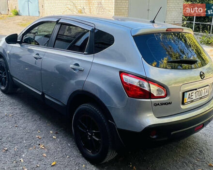 Серый Ниссан Кашкай, объемом двигателя 1.99 л и пробегом 148 тыс. км за 11500 $, фото 23 на Automoto.ua