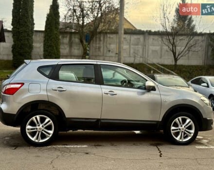 Серый Ниссан Кашкай, объемом двигателя 1.6 л и пробегом 183 тыс. км за 8999 $, фото 4 на Automoto.ua