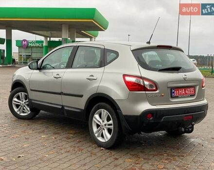 Серый Ниссан Кашкай, объемом двигателя 1.6 л и пробегом 225 тыс. км за 9650 $, фото 4 на Automoto.ua