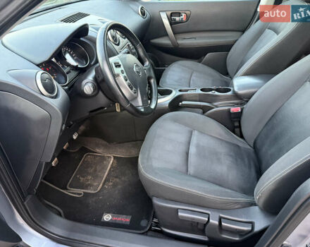 Серый Ниссан Кашкай, объемом двигателя 1.5 л и пробегом 220 тыс. км за 11200 $, фото 5 на Automoto.ua