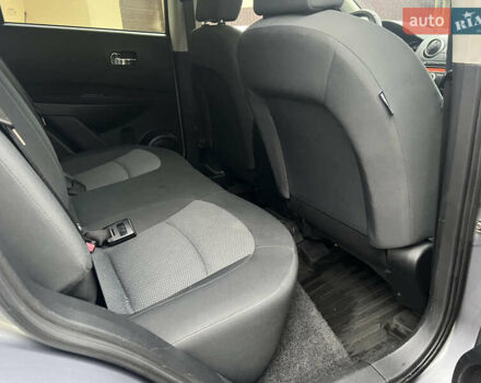 Сірий Ніссан Кашкай, об'ємом двигуна 2 л та пробігом 142 тис. км за 9750 $, фото 44 на Automoto.ua