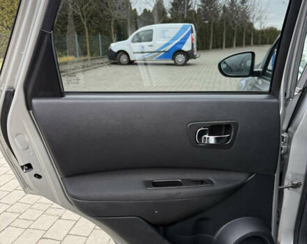 Серый Ниссан Кашкай, объемом двигателя 1.5 л и пробегом 220 тыс. км за 10400 $, фото 56 на Automoto.ua