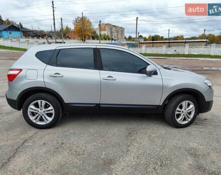 Серый Ниссан Кашкай, объемом двигателя 1.5 л и пробегом 230 тыс. км за 10450 $, фото 2 на Automoto.ua