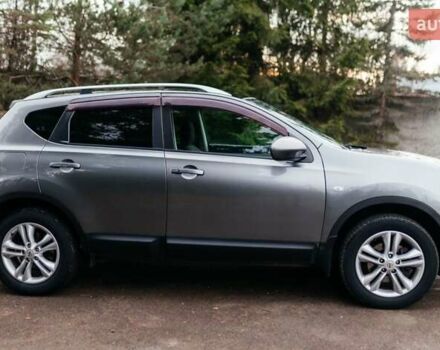 Сірий Ніссан Кашкай, об'ємом двигуна 1.46 л та пробігом 250 тис. км за 9666 $, фото 2 на Automoto.ua