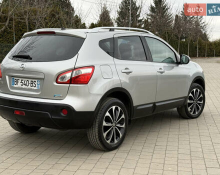 Серый Ниссан Кашкай, объемом двигателя 1.5 л и пробегом 220 тыс. км за 10400 $, фото 1 на Automoto.ua