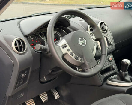 Сірий Ніссан Кашкай, об'ємом двигуна 1.6 л та пробігом 185 тис. км за 11799 $, фото 46 на Automoto.ua
