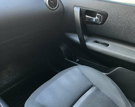 Серый Ниссан Кашкай, объемом двигателя 1.99 л и пробегом 148 тыс. км за 11500 $, фото 10 на Automoto.ua