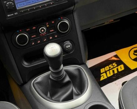 Серый Ниссан Кашкай, объемом двигателя 2 л и пробегом 260 тыс. км за 11500 $, фото 14 на Automoto.ua