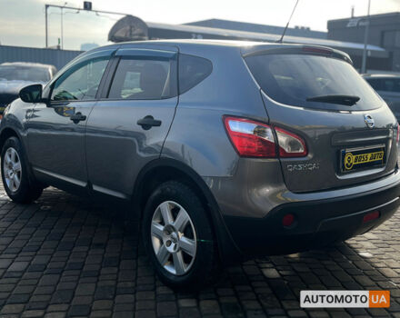 Серый Ниссан Кашкай, объемом двигателя 1.6 л и пробегом 162 тыс. км за 10700 $, фото 4 на Automoto.ua