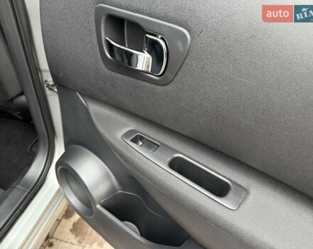 Серый Ниссан Кашкай, объемом двигателя 2 л и пробегом 173 тыс. км за 12435 $, фото 63 на Automoto.ua