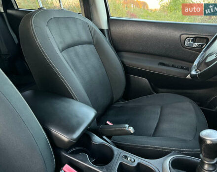 Серый Ниссан Кашкай, объемом двигателя 1.5 л и пробегом 200 тыс. км за 11599 $, фото 79 на Automoto.ua