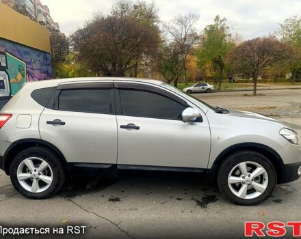 Сірий Ніссан Кашкай, об'ємом двигуна 1.6 л та пробігом 147 тис. км за 9700 $, фото 3 на Automoto.ua