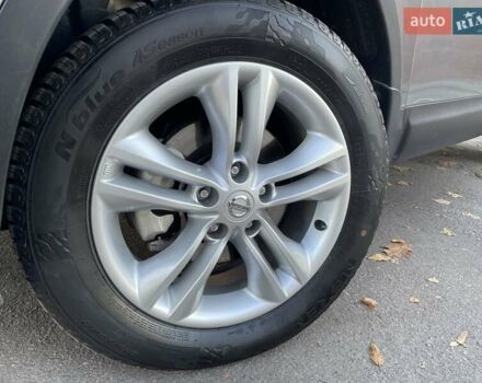 Серый Ниссан Кашкай, объемом двигателя 1.6 л и пробегом 160 тыс. км за 10900 $, фото 26 на Automoto.ua