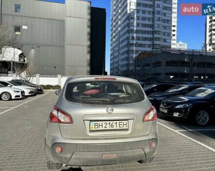 Серый Ниссан Кашкай, объемом двигателя 2 л и пробегом 100 тыс. км за 13000 $, фото 1 на Automoto.ua