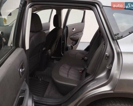 Сірий Ніссан Кашкай, об'ємом двигуна 1.6 л та пробігом 247 тис. км за 9650 $, фото 11 на Automoto.ua