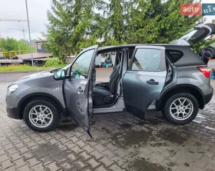 Серый Ниссан Кашкай, объемом двигателя 1.6 л и пробегом 231 тыс. км за 9999 $, фото 63 на Automoto.ua