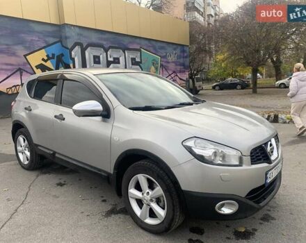 Сірий Ніссан Кашкай, об'ємом двигуна 1.6 л та пробігом 147 тис. км за 9999 $, фото 14 на Automoto.ua