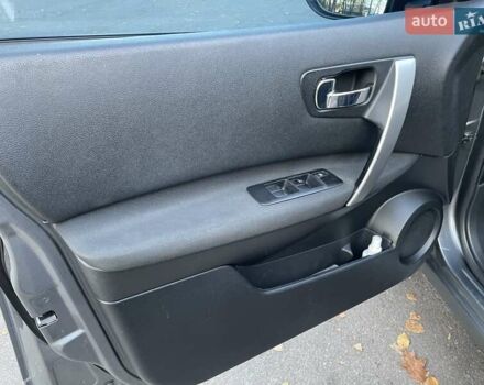 Сірий Ніссан Кашкай, об'ємом двигуна 1.6 л та пробігом 160 тис. км за 10900 $, фото 29 на Automoto.ua